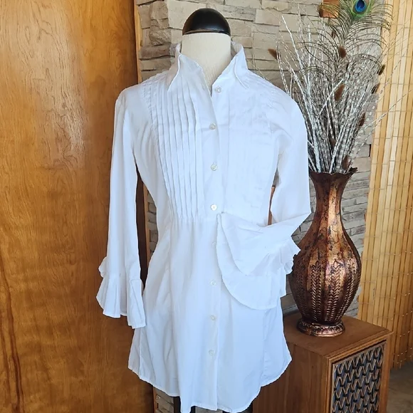 Elegant White Bell Sleeve Women's Top - Picture 1 of 9